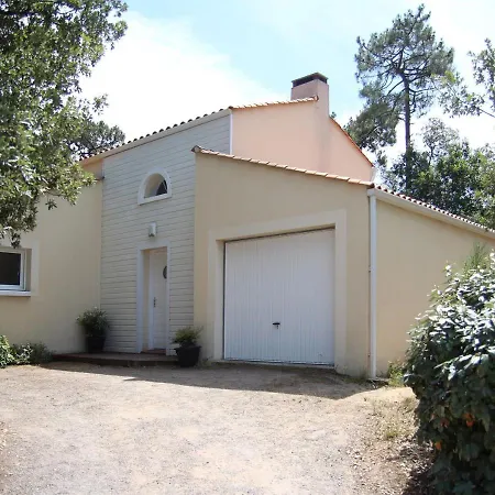 House Magnifique Proche De La *